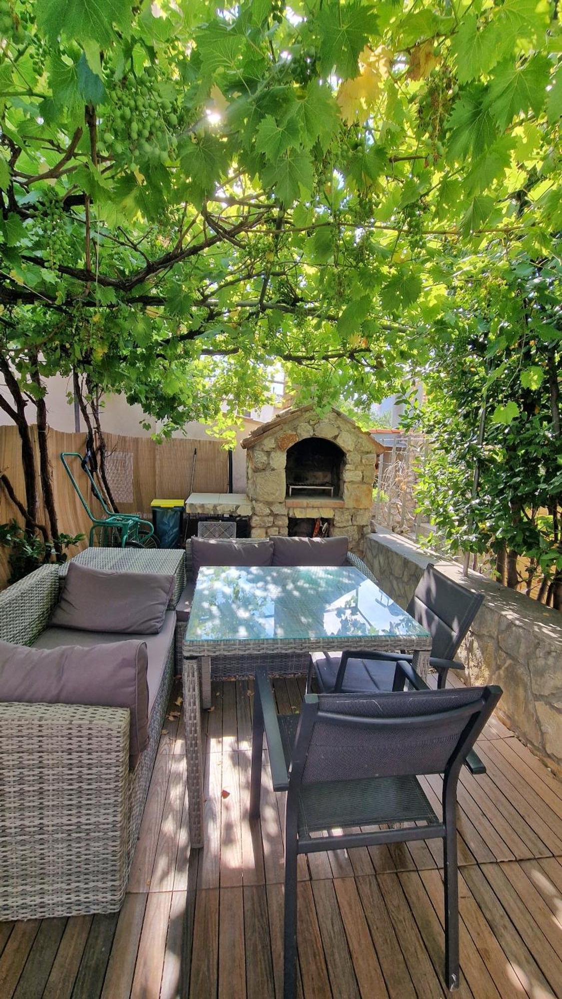 Holiday Place Veli Dvor - Vacation House With Private Garden In Old Town Punat Exterior photo